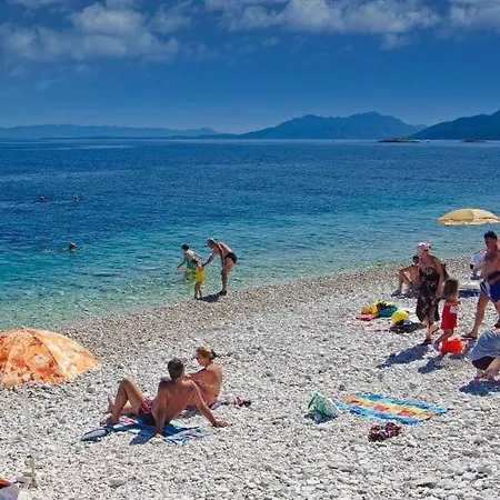 Dionis Lovely Beachfront House In Prigradica, Korcula Island Vakantiehuis *