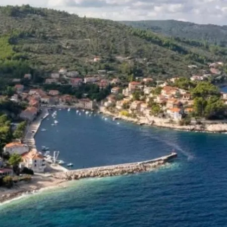 Dionis Lovely Beachfront House In Prigradica, Korcula Island Casa de Férias